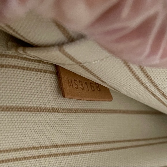 Louis Vuitton Neverfull MM Damier Azur with pouch - Picture 16 of 16